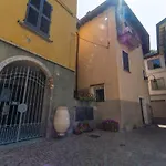 Appartement Vintage In The Hamlet With View Torno